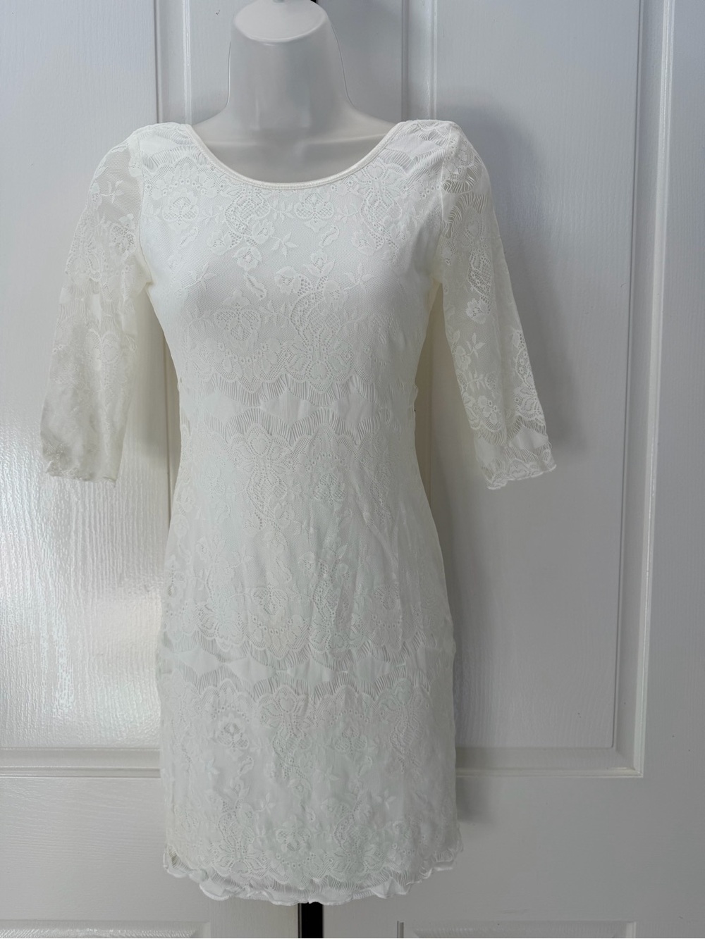 White Lace Sheath Dress Sz S